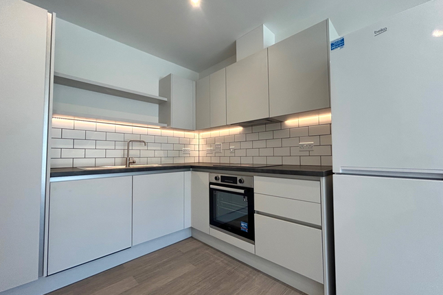 102, 9 Milliners Way Woking, null photo 2