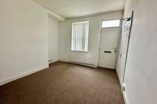 2-bed terraced on 43, LEEDS, £825/mo