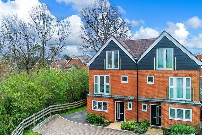 Thumbnail Semi-detached house for sale in Four Oaks, Oxted