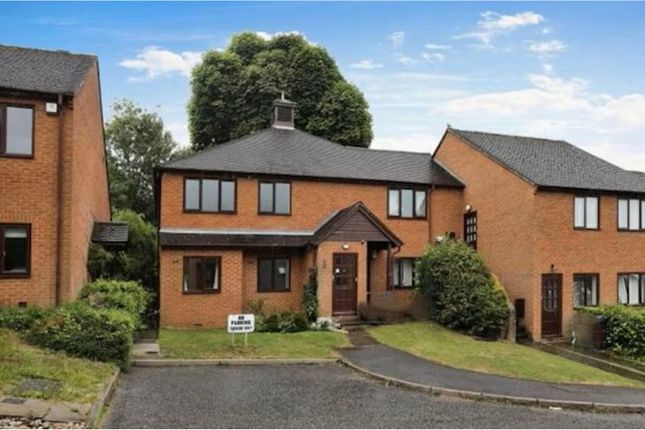 8, Maitland Drive, High Wycombe photo 3