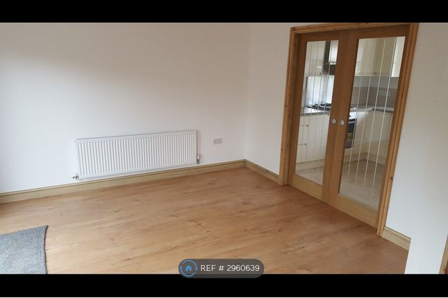 A Birch Close, Yaxley, Peterborough photo 3