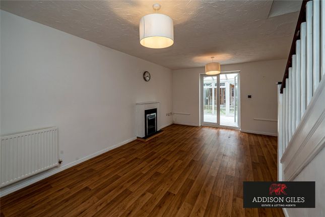 43, Hurworth Avenue, Berkshire photo 2