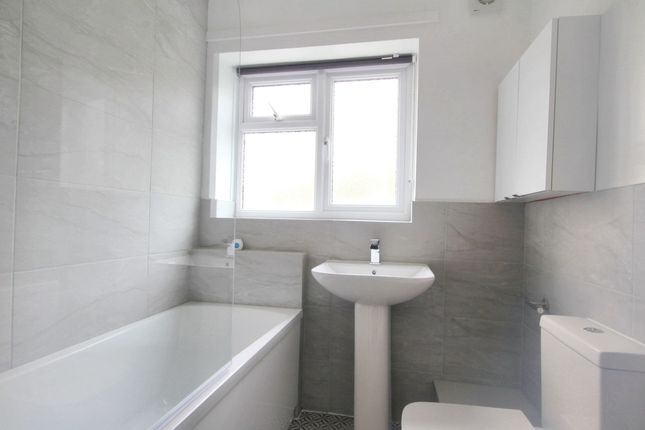 Flat 1, The Pines Parabola Road, Cheltenham photo 4