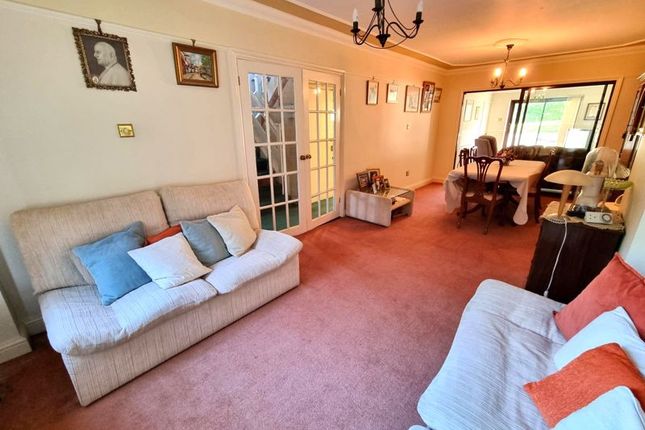 11, Springfield Road, Hengoed photo 3
