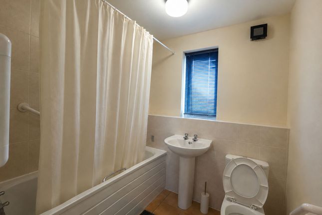 Flat 8, Lonsdale Court, Leicester photo 5