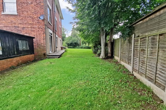Flat for sale in Rowley Bank, Stafford