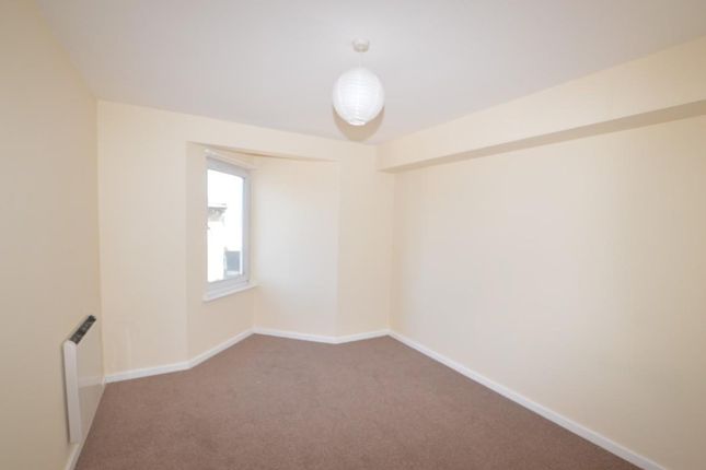 8 Agar Court, Fore Street, Redruth photo 4