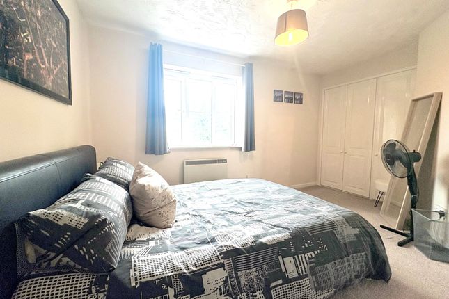 13, Merrivale Close, Kettering photo 4