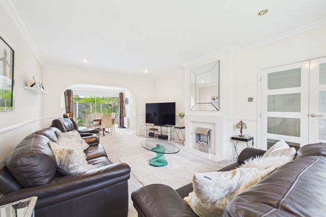 1, Church Close, Clapham photo 3