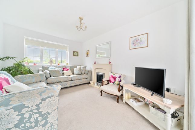 1, Hawthorne Road, Grimsby photo 2