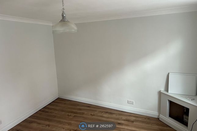 Terraced house to rent in Nelson Street, Macclesfield
