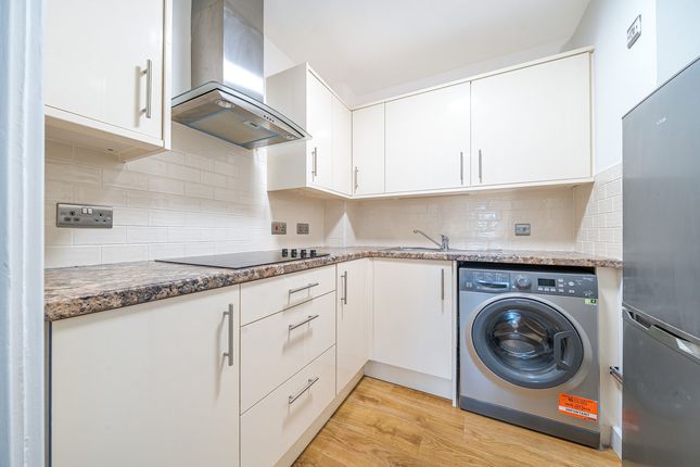 15, Woodville Grove, Welling photo 3