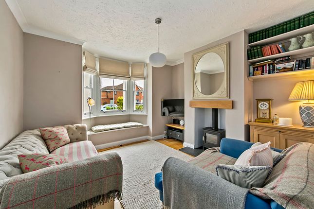 80, High Street, West Molesey photo 3