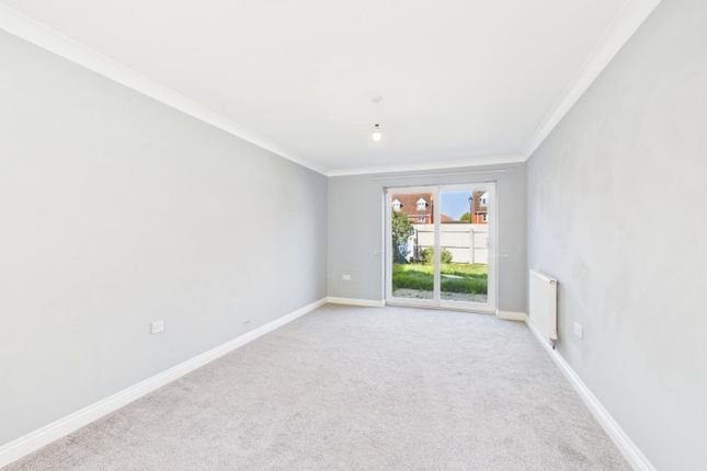 62, Elder Close, Lincoln photo 2