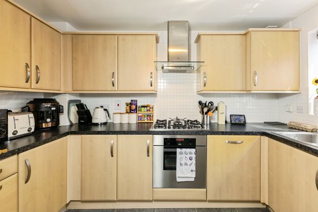 19, Gloucester Avenue, Reading photo 3