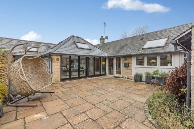 Detached house for sale in Manor Farm Close, Kingham, Chipping Norton, Oxfordshire