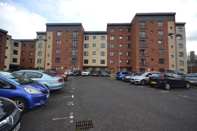 Flat for sale in Western Road, Leicester