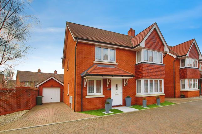 4-bed detached on 46, Cleverley Rise, Bursledon, Southampton, £550,000