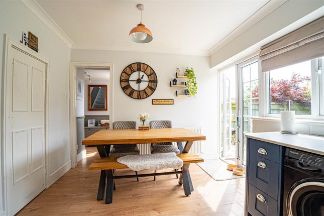 4, Netherwood Close, Hastings photo 4