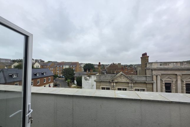 Flat 8 Harbour Heights, Mansion Street, Margate photo 5
