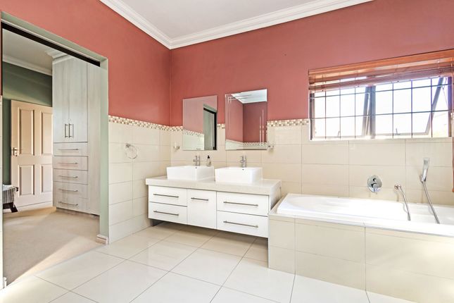 Detached house for sale in 24B Murray Street, Durbanville Central, Northern Suburbs, Western Cape, South Africa