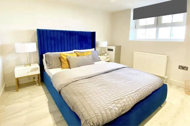 Flat 7, Brownlow House,, George Row, London photo 4