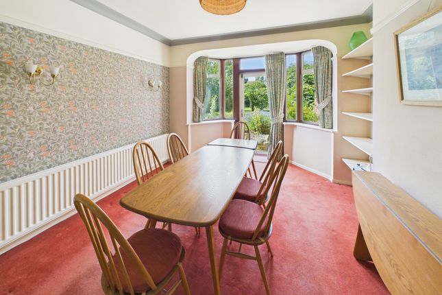 38, Church Crescent, London photo 3