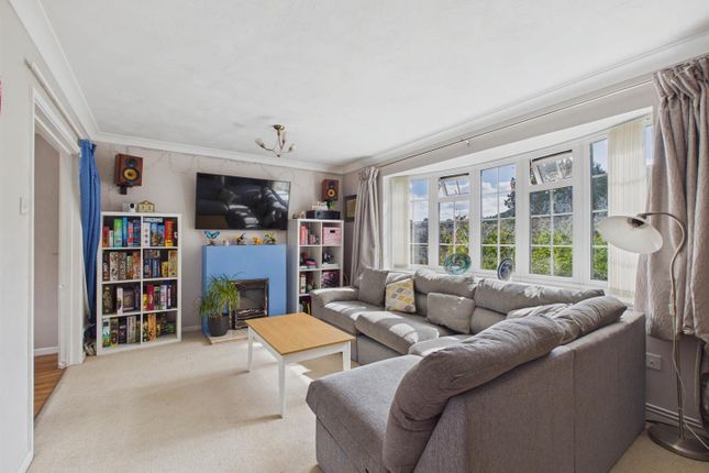 35, Tennyson Drive, Malvern photo 3