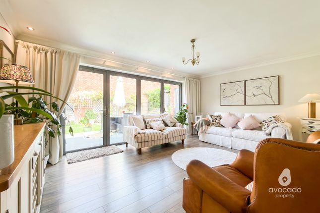15 Hastings View, Bracknell, Berkshire photo 4