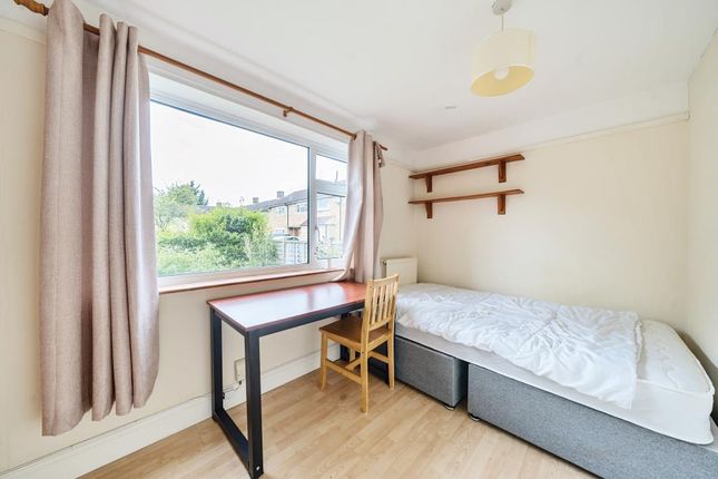Room to rent in Rede Close, Headington