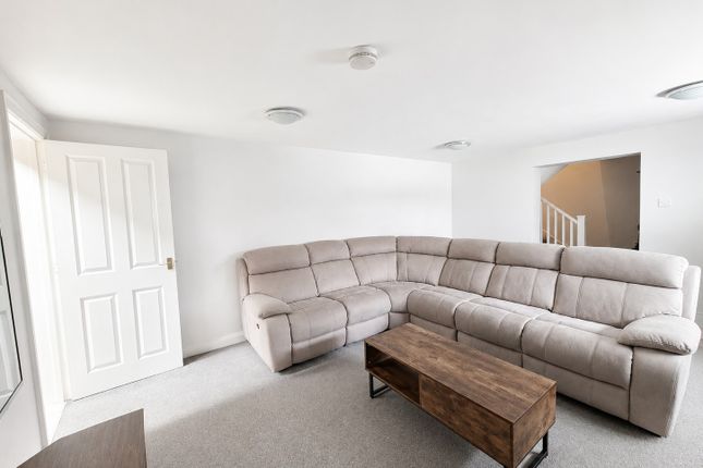 Flat 1, Station House, Station Road South, SOUTHAMPTON photo 5