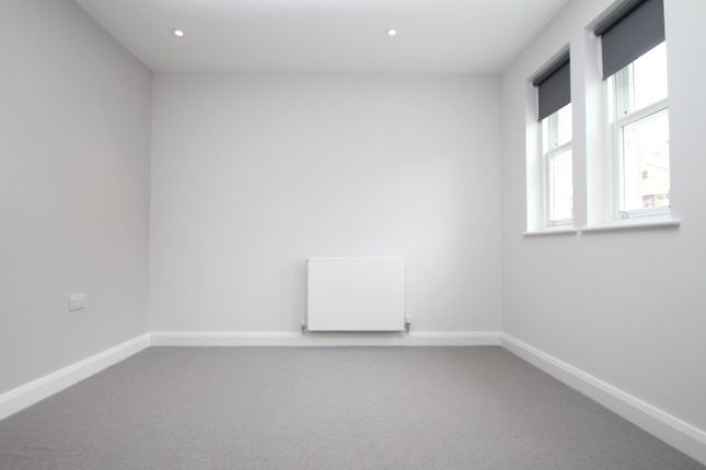 6, Stoney Rise, Leeds photo 5