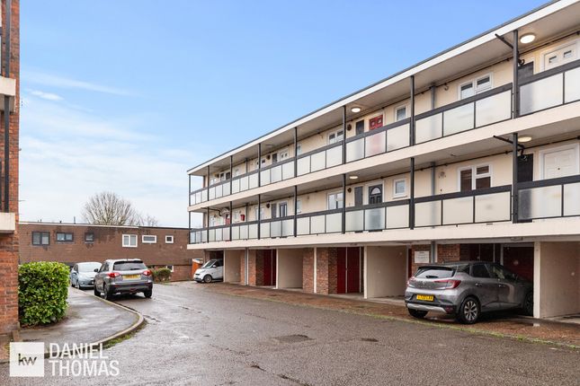 Thumbnail Flat for sale in Badburgham Court, Waltham Abbey