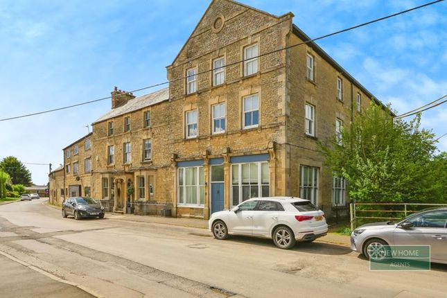 Flat for sale in 28, East Street, Fritwell, Bicester