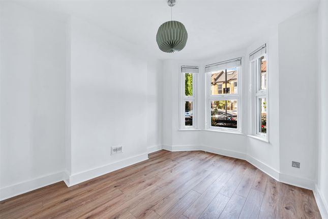 33, Petersfield Road, London photo 4