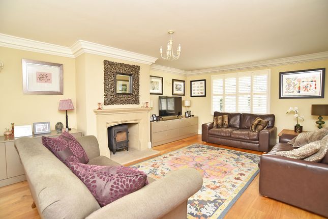 14 Chadwick Park, Knaresborough photo 3