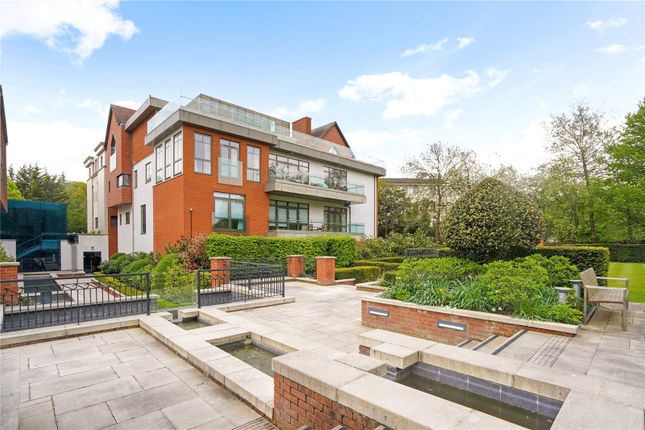 Flat 6, Allingham Court, 44, The Bishops Avenue, London photo 3