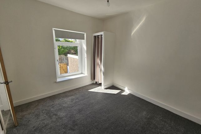 18 Wall Street, Ebbw Vale photo 4