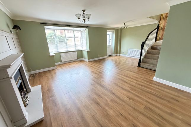 6, Fordham Grove, Wolverhampton photo 2