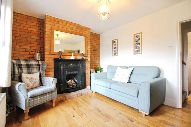 79, Hyde End Lane, Reading photo 4