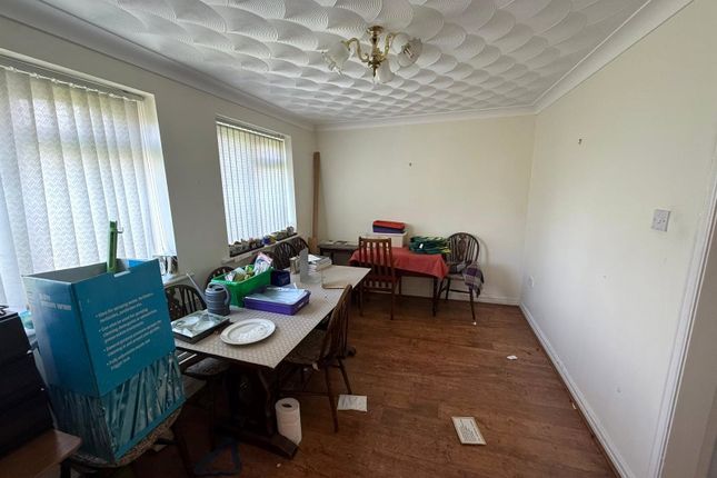 2, Selby Close, Merseyside photo 5