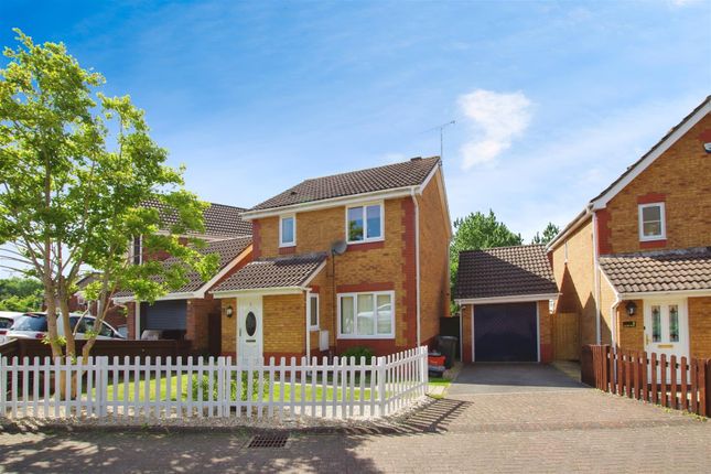 Thumbnail Detached house for sale in Exmoor Close, Taw Hill, Swindon