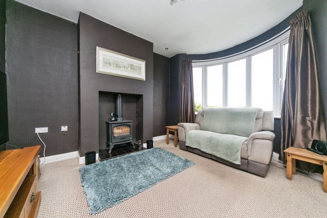 4, Cynfran Road, Colwyn Bay photo 2