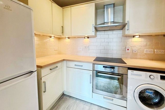 Flat 48, The Exchange,, Oriental Road, Woking photo 5