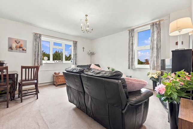 Valkyrie Road, Westcliff-on-Sea photo 2