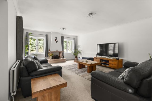 1, Little Meadow, Milton Keynes photo 4
