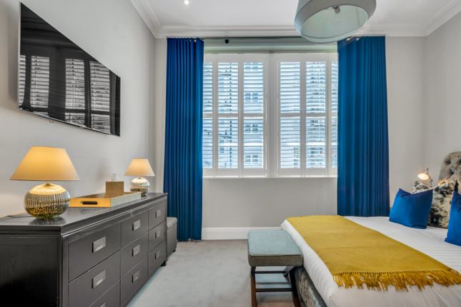 Flat to rent in 60 Park Lane, London