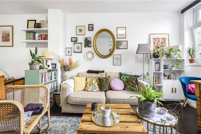 Studio studio on Flat 11, Shelburne Court, 3, Carlton Drive, Putney, £225,000