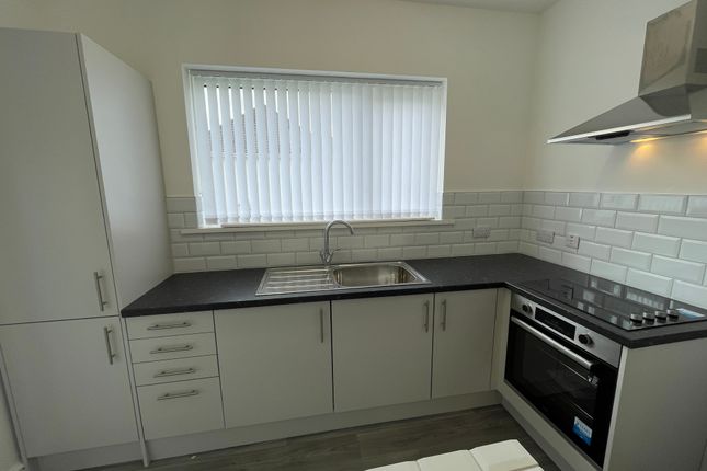 Thumbnail Maisonette to rent in New Road, Skewen, Neath