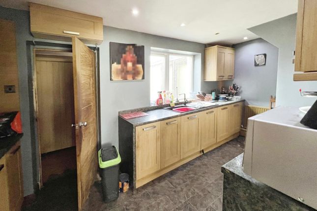35, Foxhill, Axminster photo 4